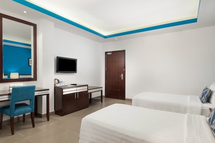 Al Hail Waves Hotel Managed By Centara