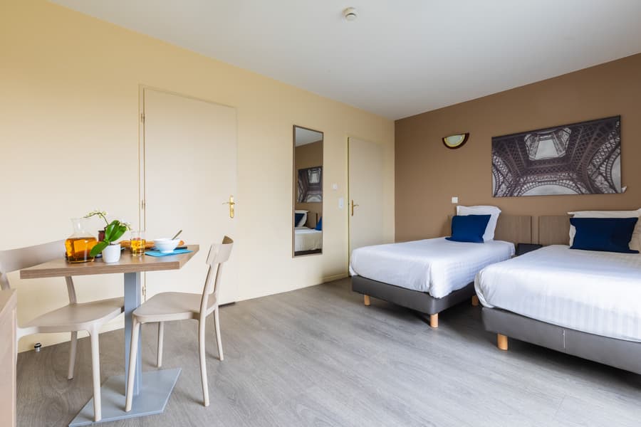 Zenitude Hôtel - Résidences Magny les Hameaux