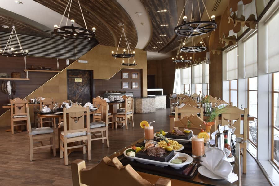 Awaliv International Hotel