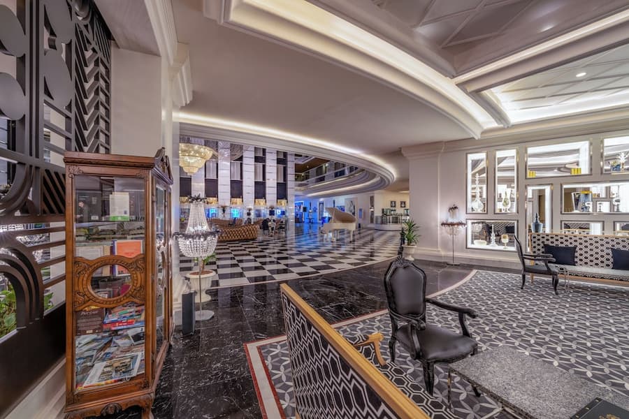 Delphin Imperial