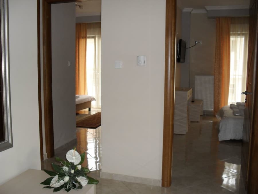 Kyknos De Luxe Hotel