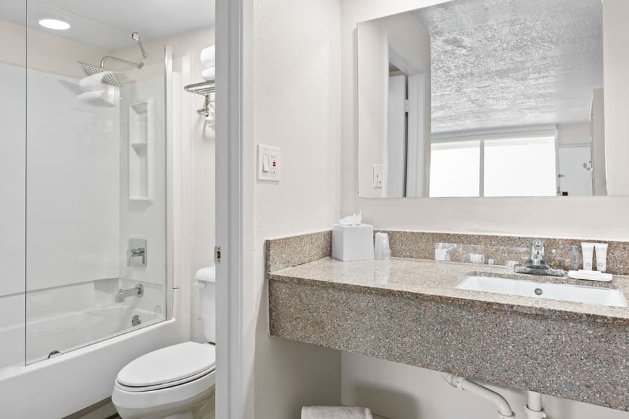 Baymont by Wyndham Orlando Lake Buena Vista South