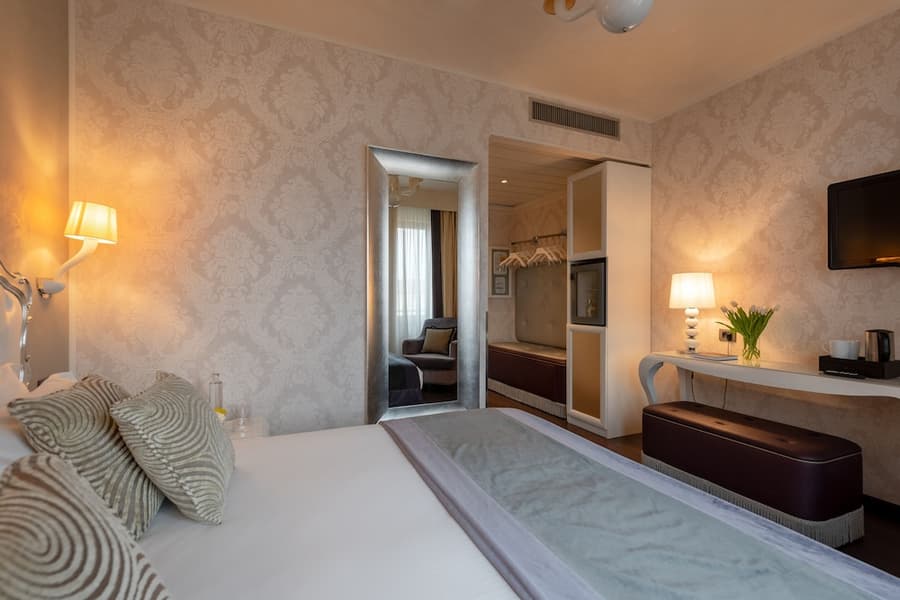 Carnival Palace Hotel