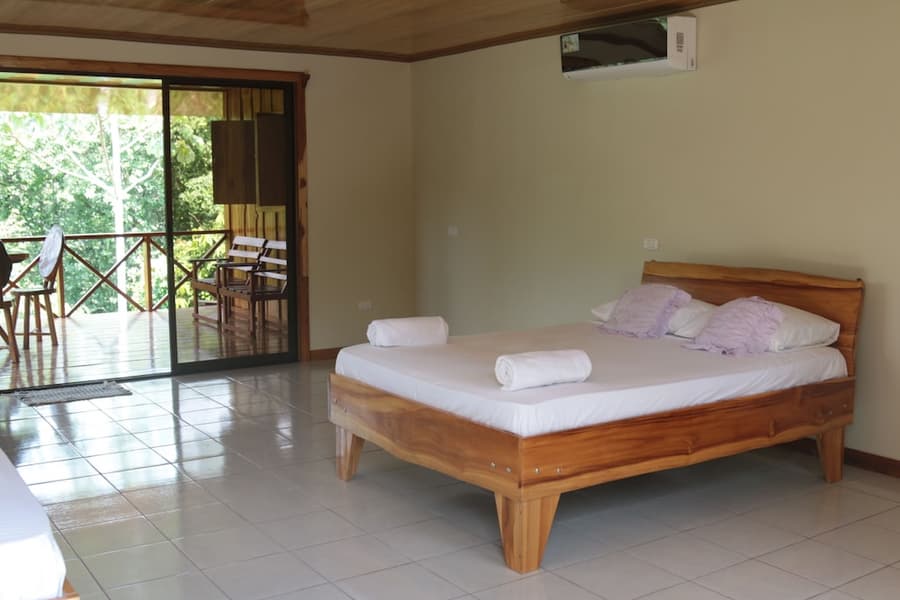 Vista Drake Lodge