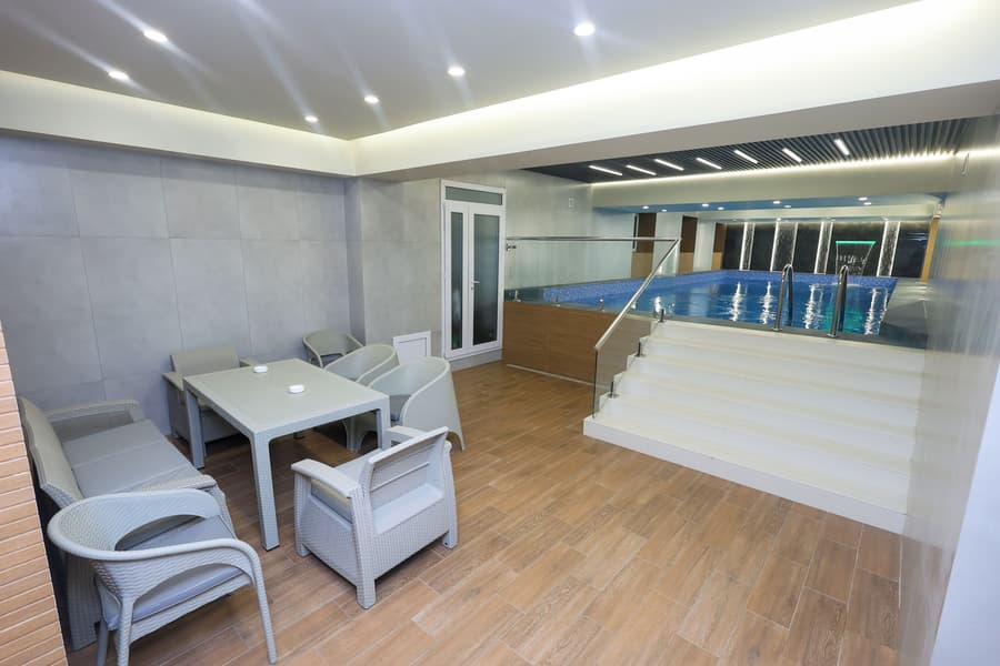 Araks Hotel Complex