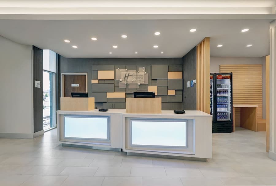 Holiday Inn Express & Suites Collingwood by IHG