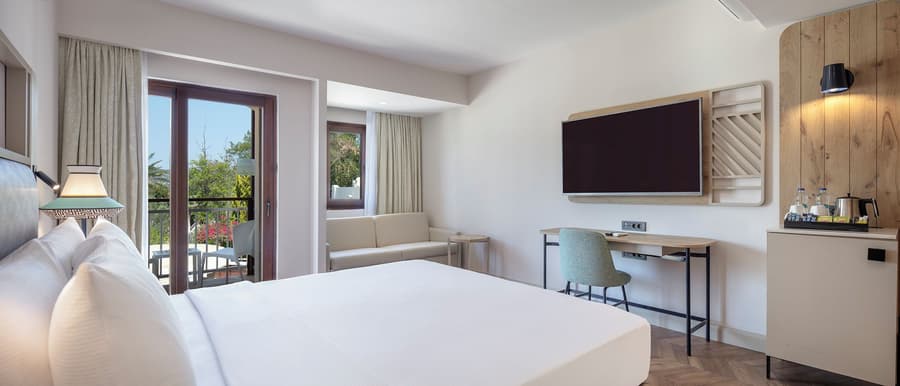 DoubleTree by Hilton Bodrum Işıl Club Ultra All Inclusive Resort