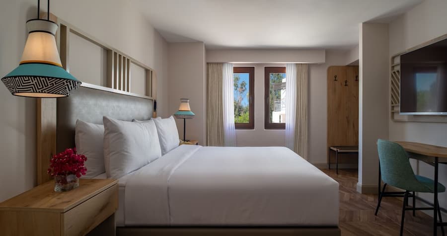 DoubleTree by Hilton Bodrum Işıl Club Ultra All Inclusive Resort