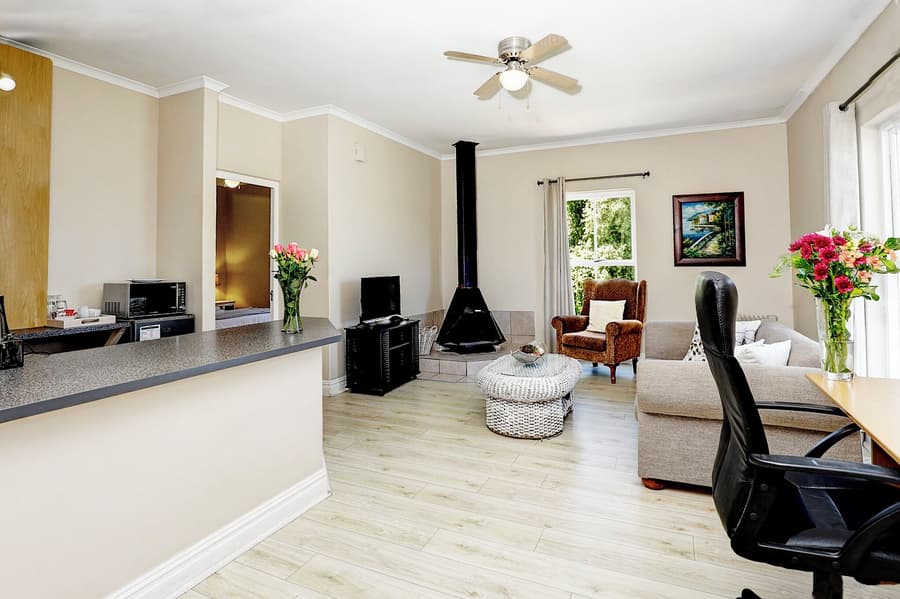Bell Rosen Guesthouse