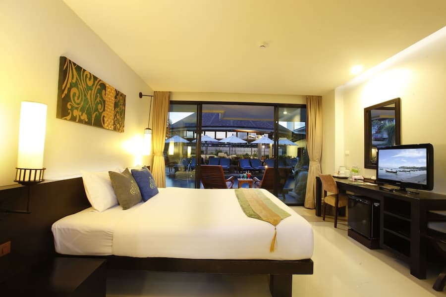 Palmyra Patong Resort