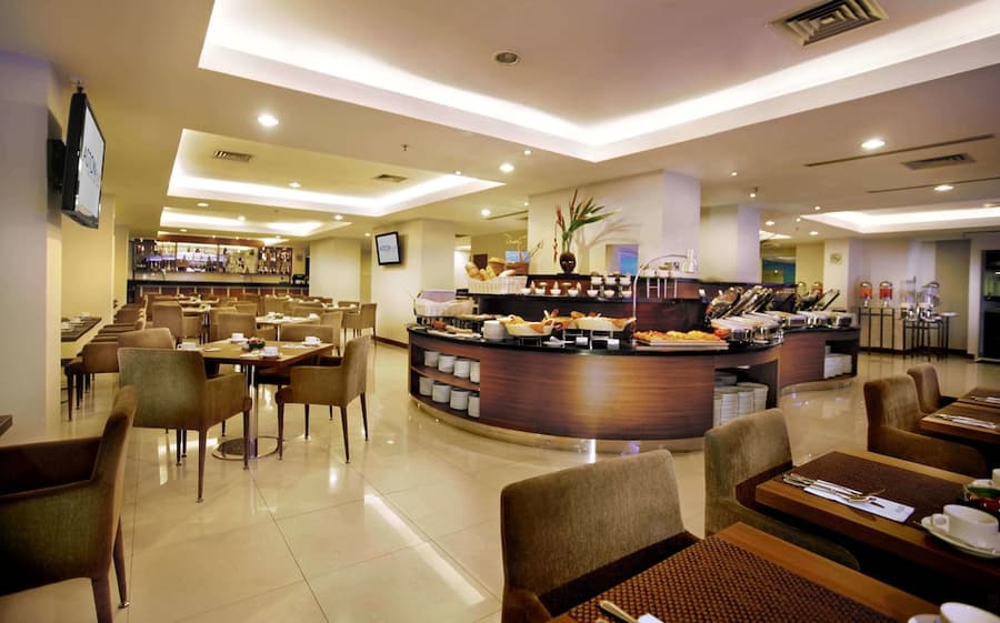 Aston Pluit Hotel & Residence