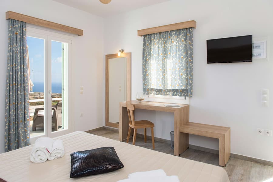 Rooms & Apartments Archontou