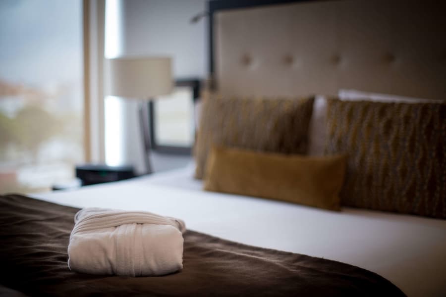93 Luxury Suites & Residences