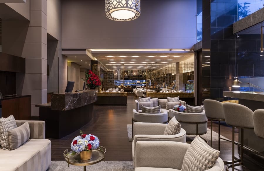 93 Luxury Suites & Residences