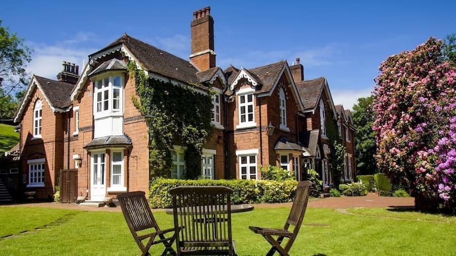 Hillscourt