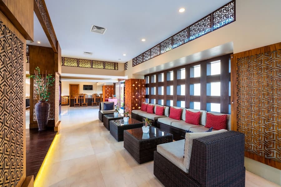 VOUK Hotel & Suites