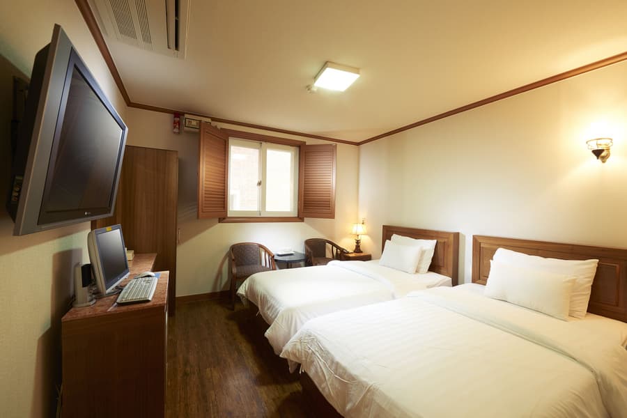 Noble Tourist Hotel Insadong