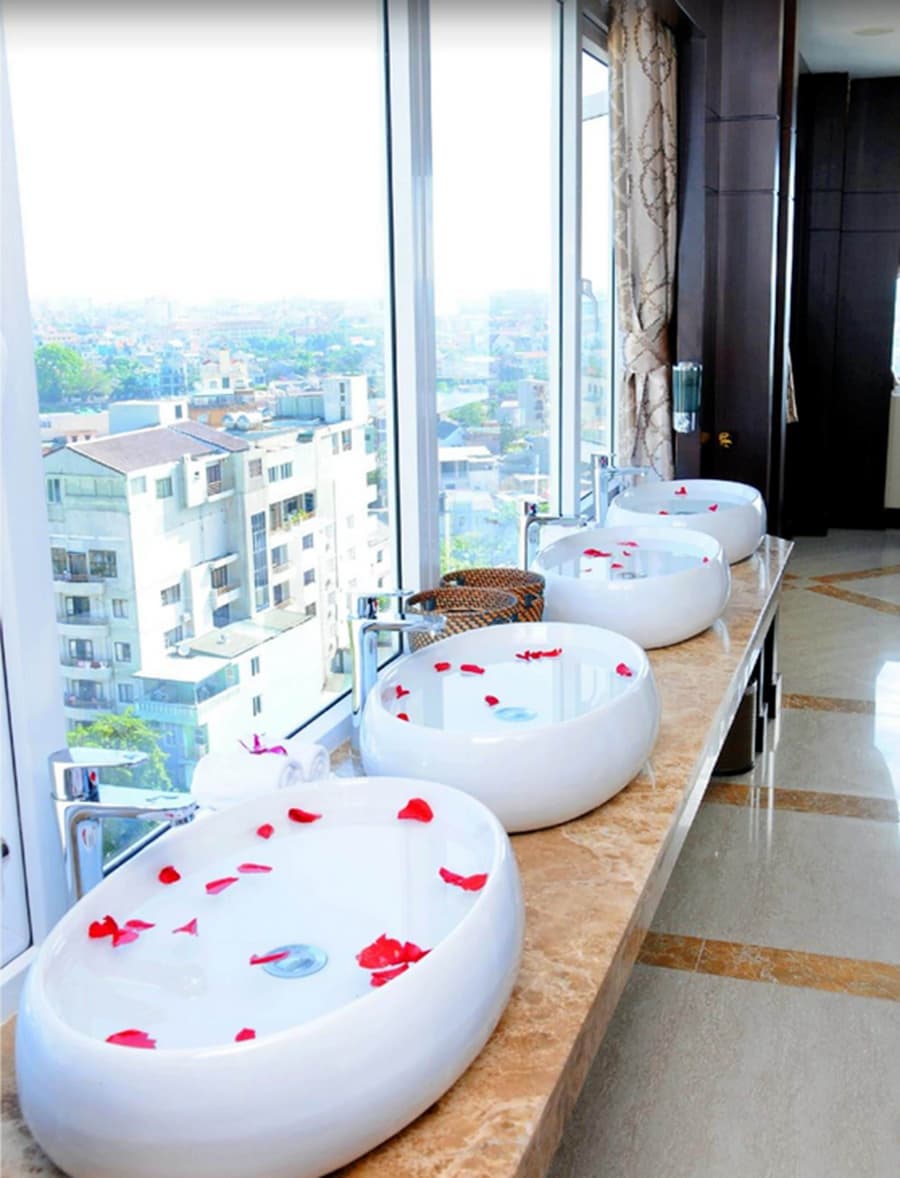 Moonlight Hotel Hue