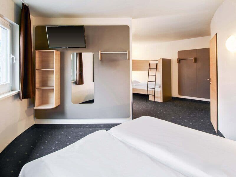 B&B HOTEL Würzburg-City