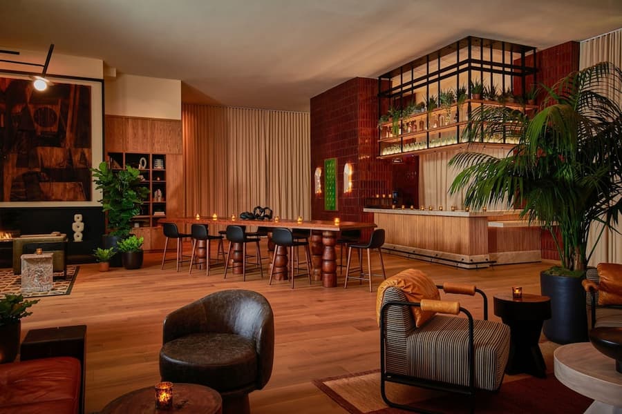 HOLLYWOOD VOLUME, a Tribute Portfolio Hotel