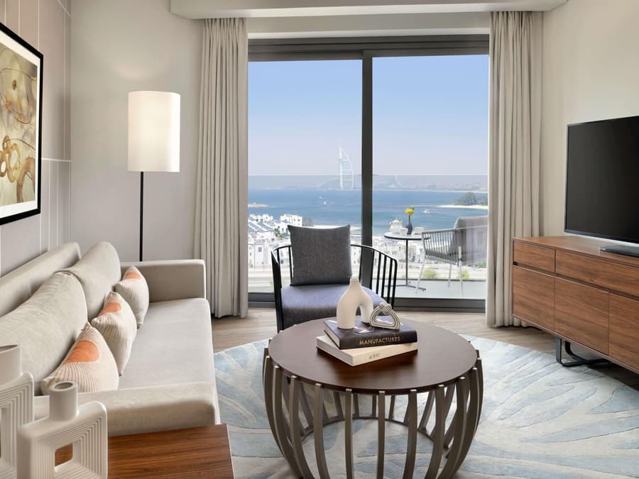 Adagio Premium The Palm