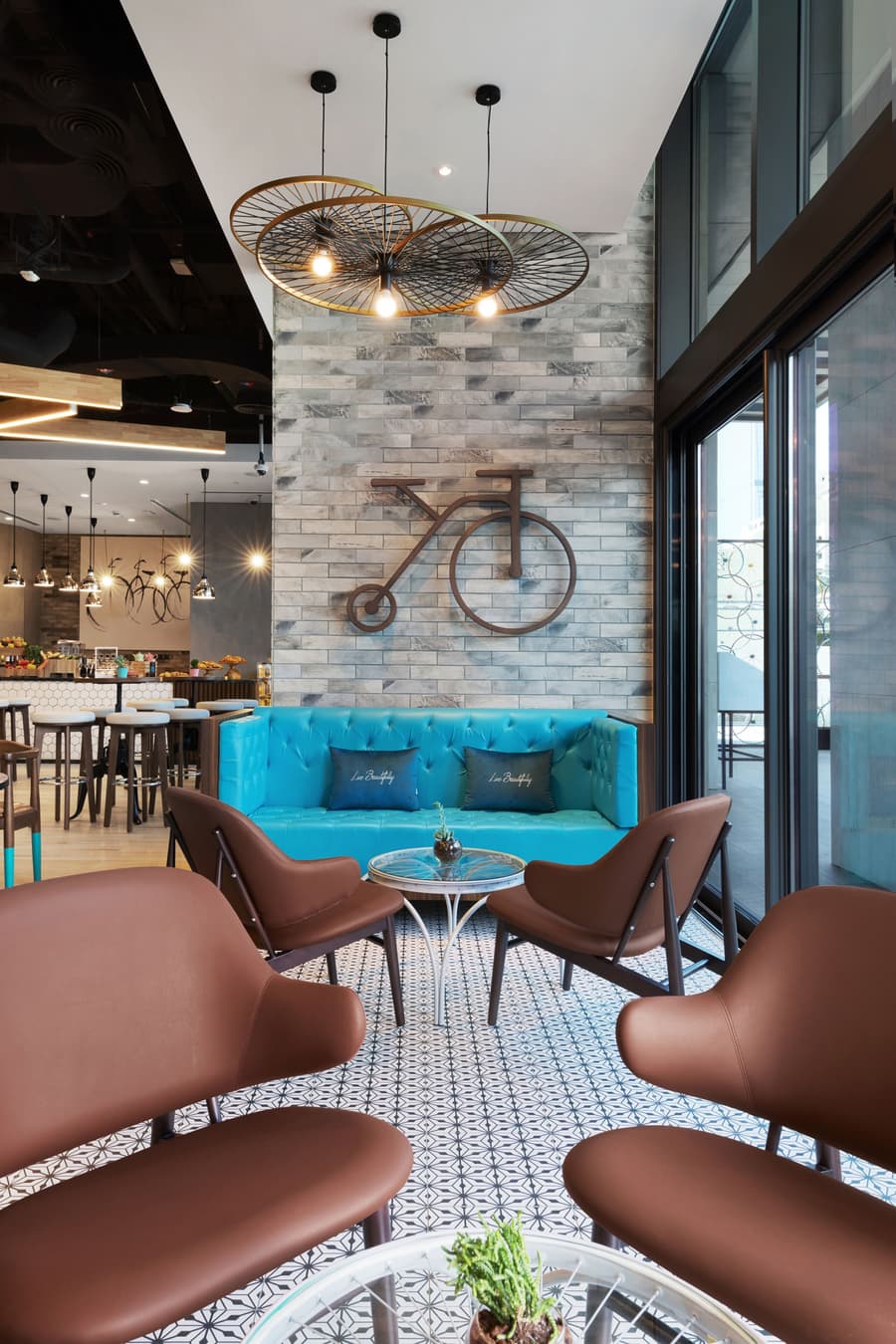 Adagio Premium The Palm