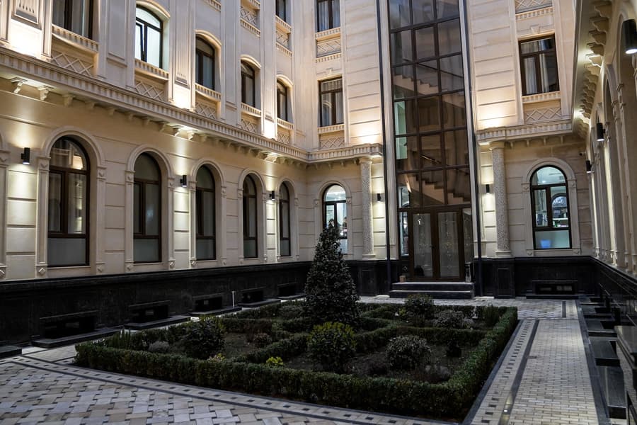 Level Hotel