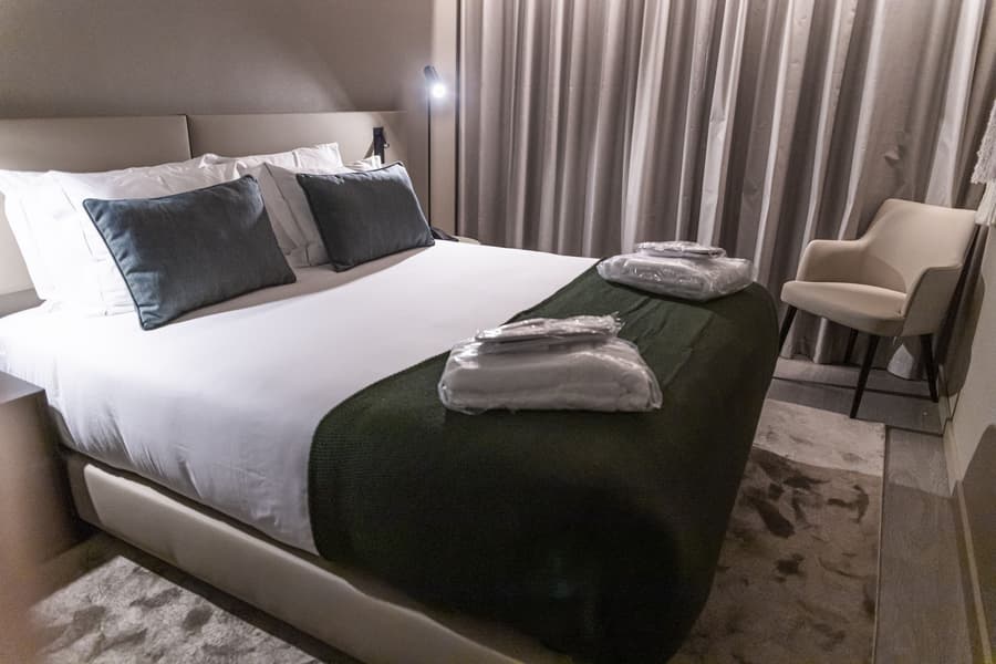 Omid Saldanha Hotel