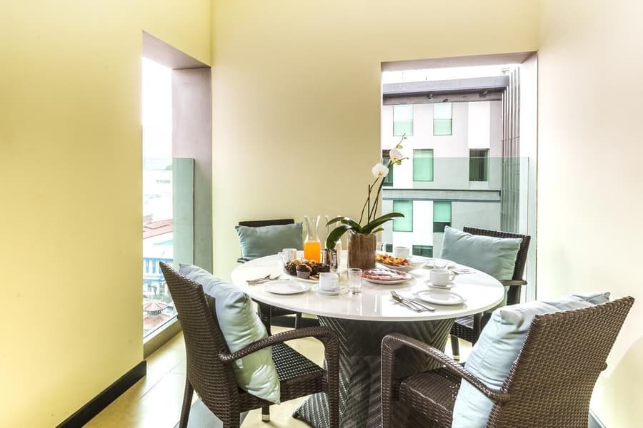 Urban Green Hotel & Suites