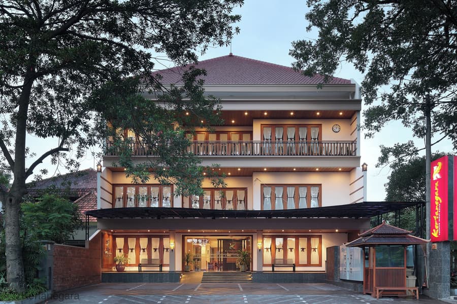 Kertanegara Premium Guest House
