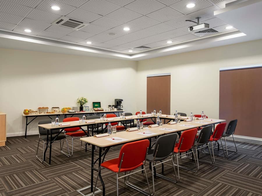 ibis Izmir Alsancak