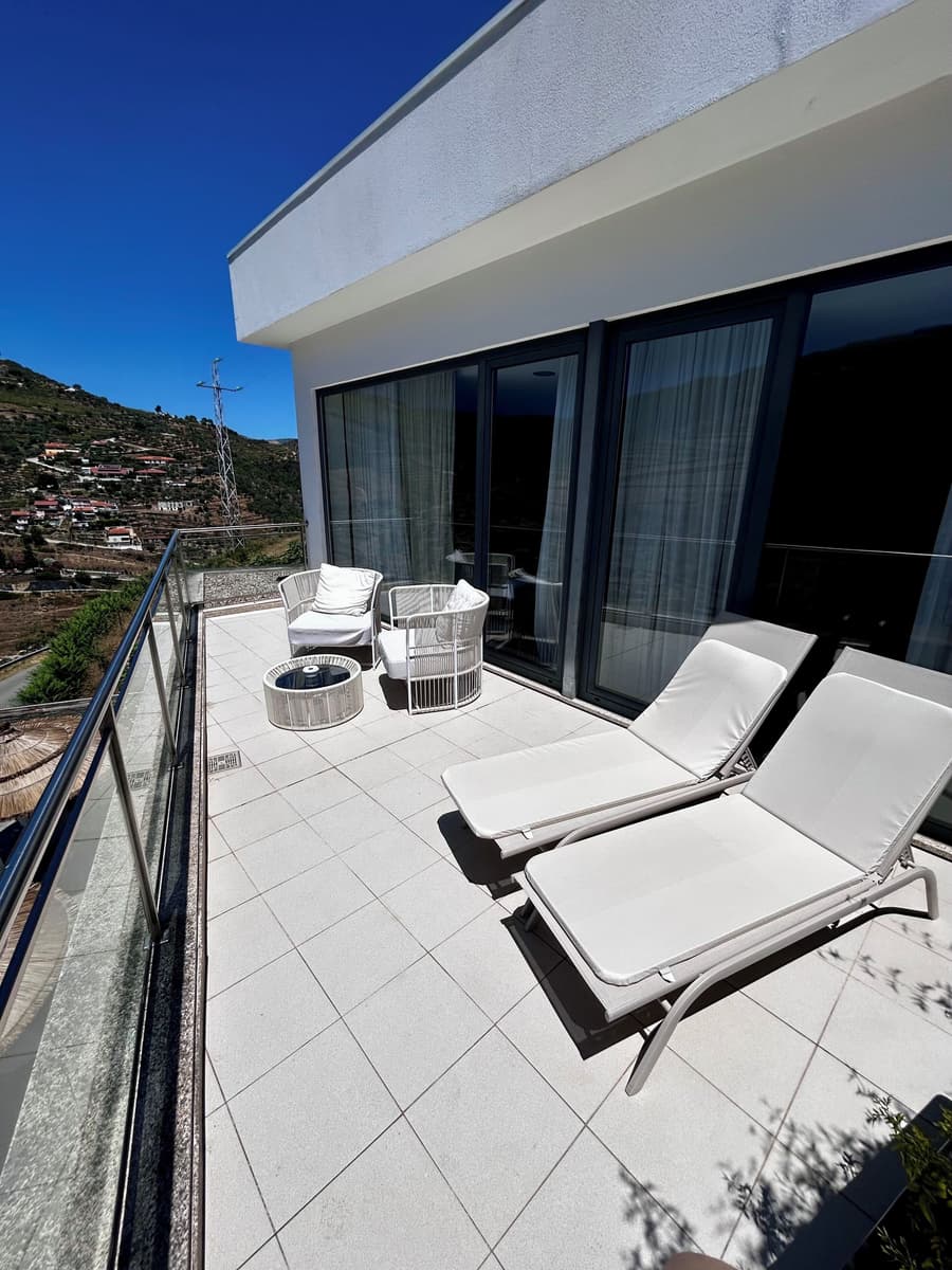 LBV House Hotel