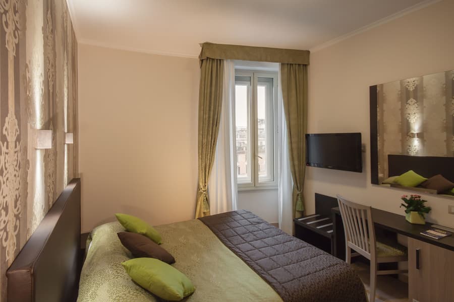 Rome King Suite