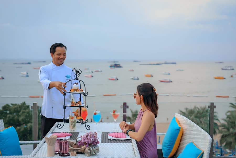 Wave Hotel Pattaya