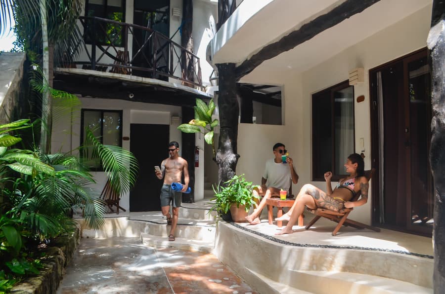 Siesta Fiesta Hotel – 5th Avenue