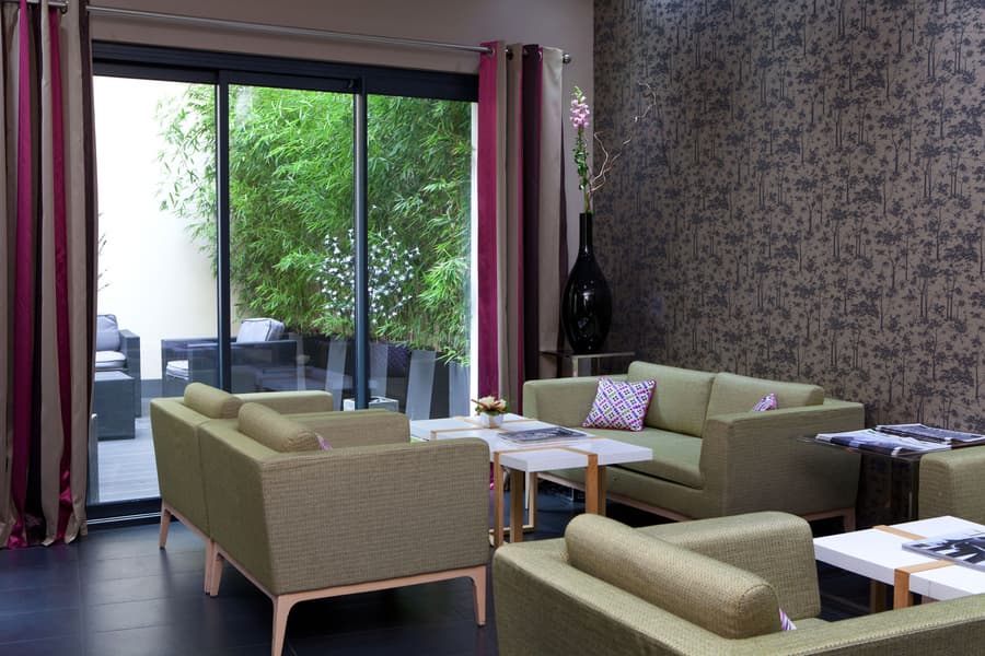 Serotel Suites