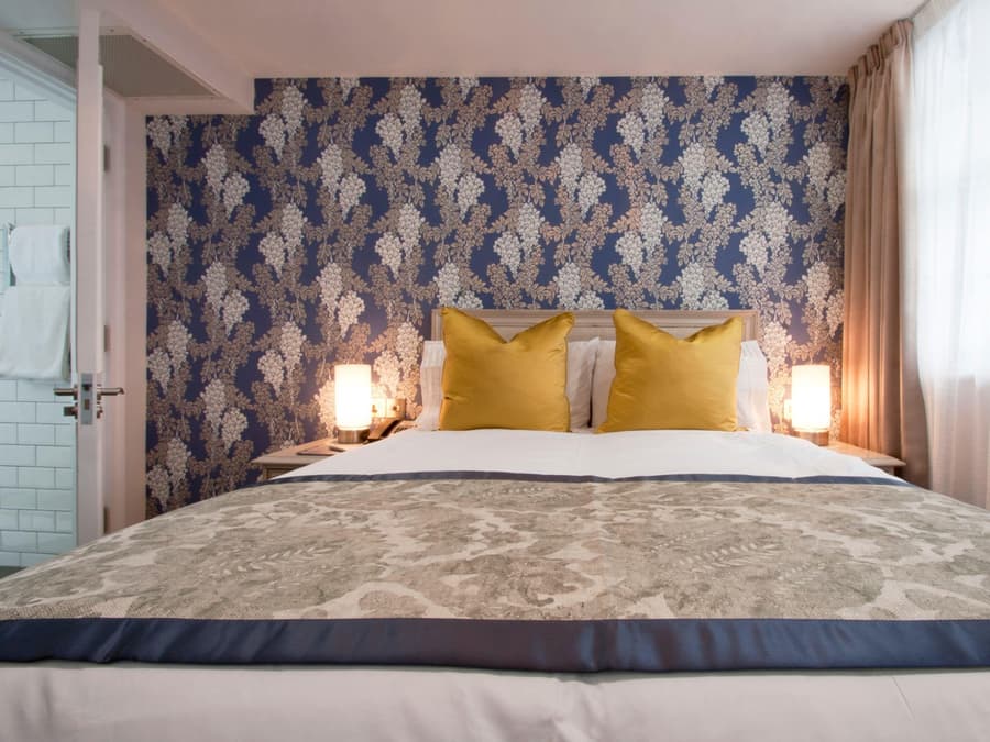 W12 Rooms