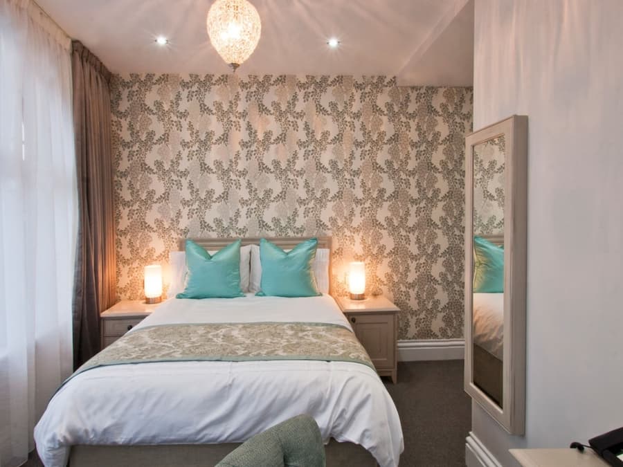 W12 Rooms