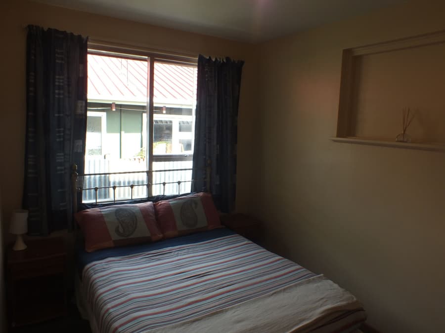 Glow Worm Accommodation - Hostel