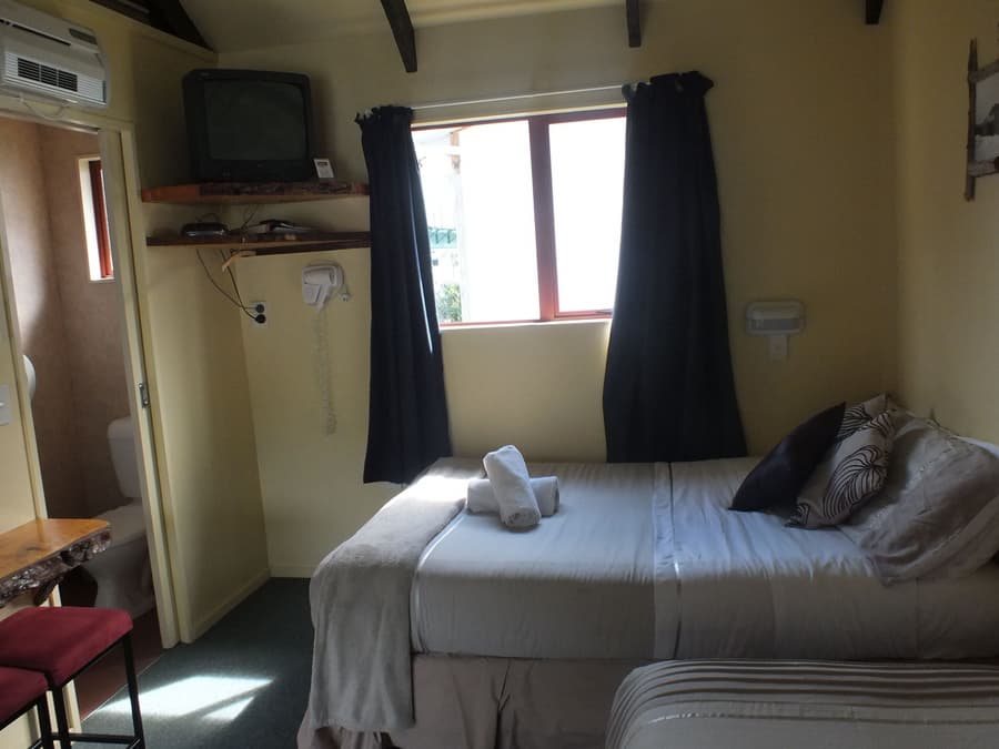 Glow Worm Accommodation - Hostel