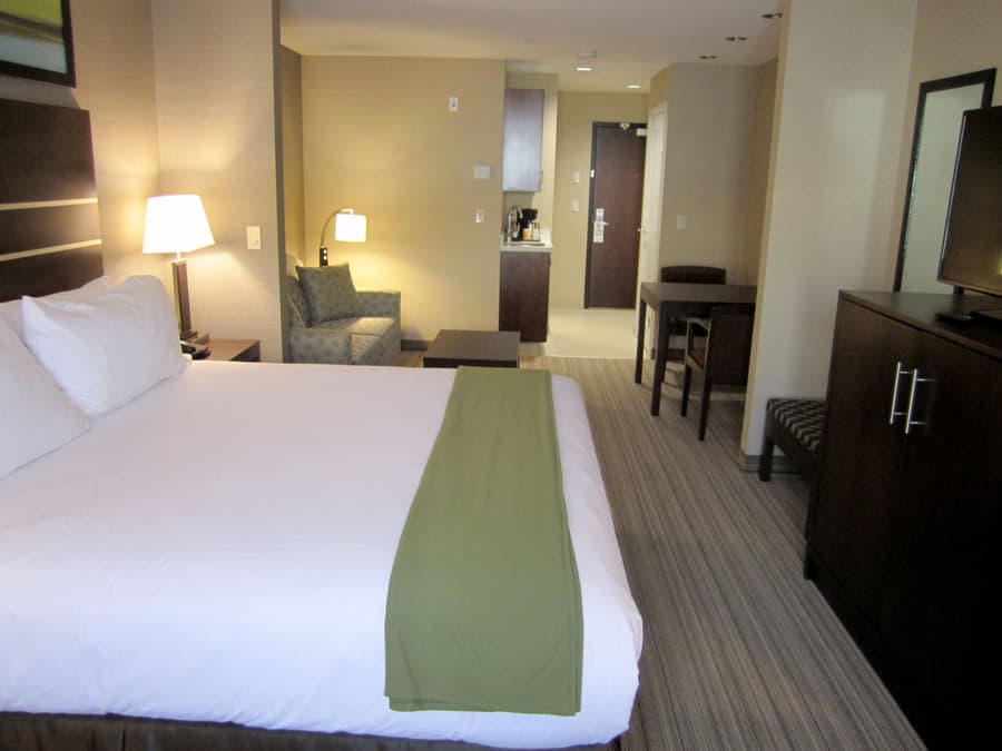 Holiday Inn Express Golden-Kicking Horse by IHG