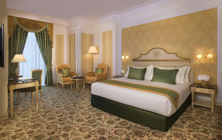 Royal Rose Hotel Abu Dhabi, Curio Collection by Hilton
