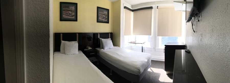 Casa Loma Hotel