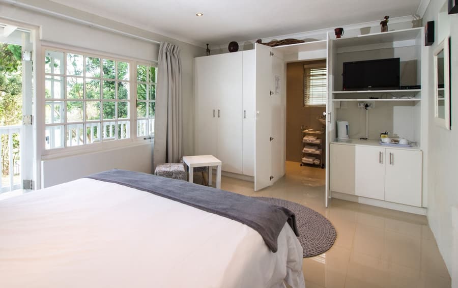 South Villa Guesthouse & Garden