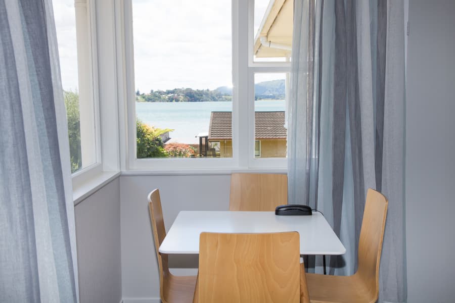 Harbour View Motel and Water Front Apartments