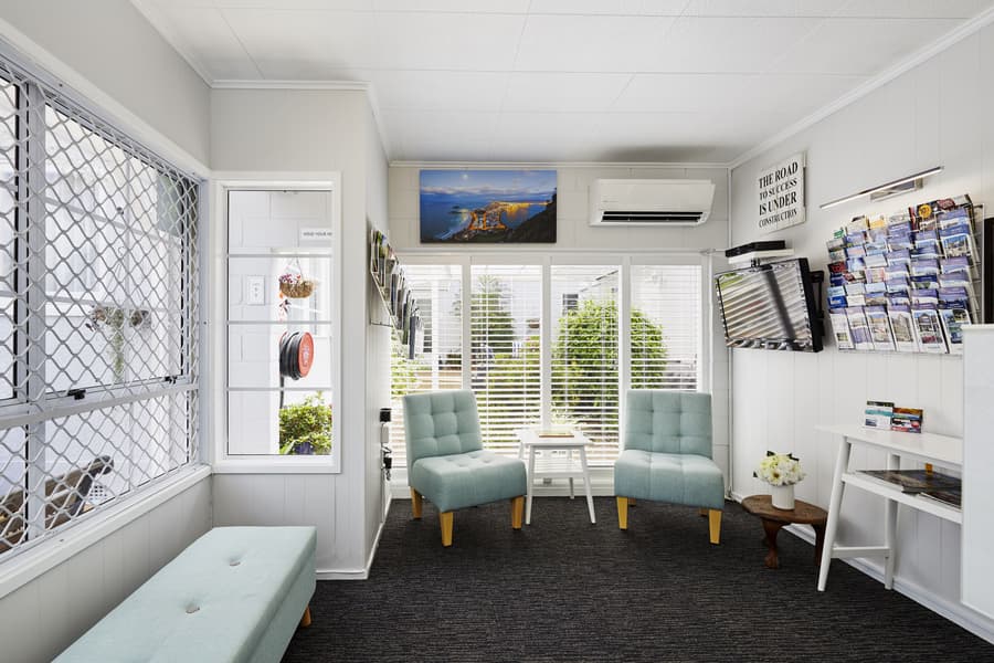 Harbour View Motel and Water Front Apartments