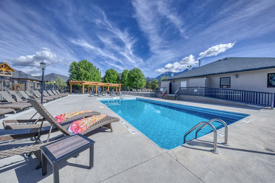 Bighorn Meadows Resort