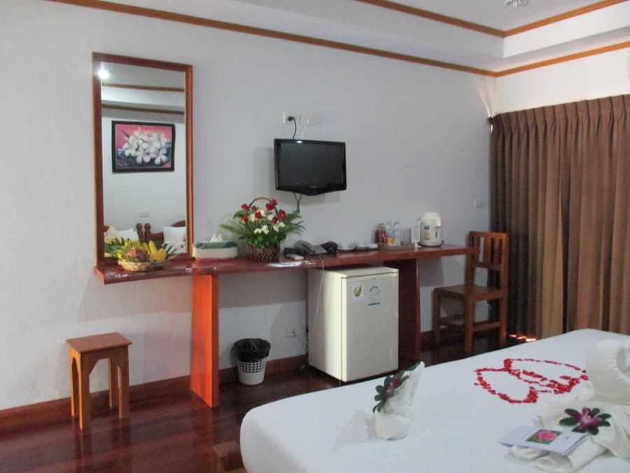 Lipa Bay Resort