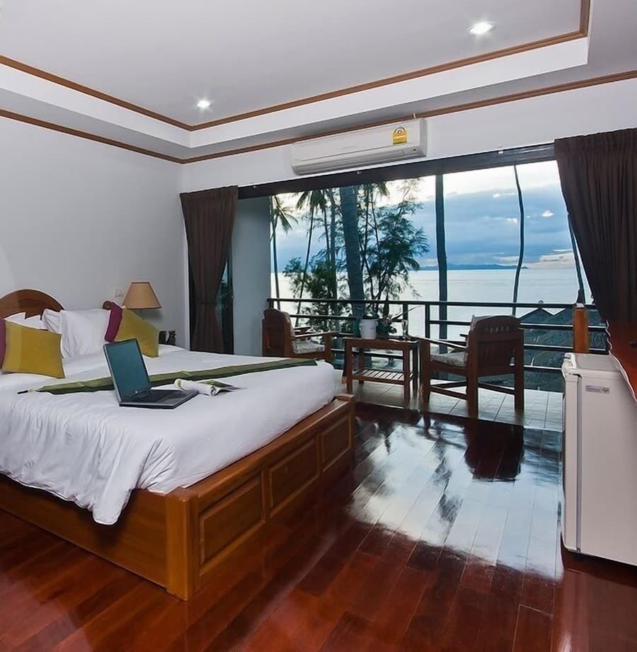Lipa Bay Resort