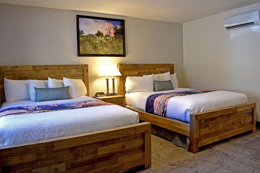 Bumbleberry Inn